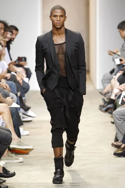 Look 8